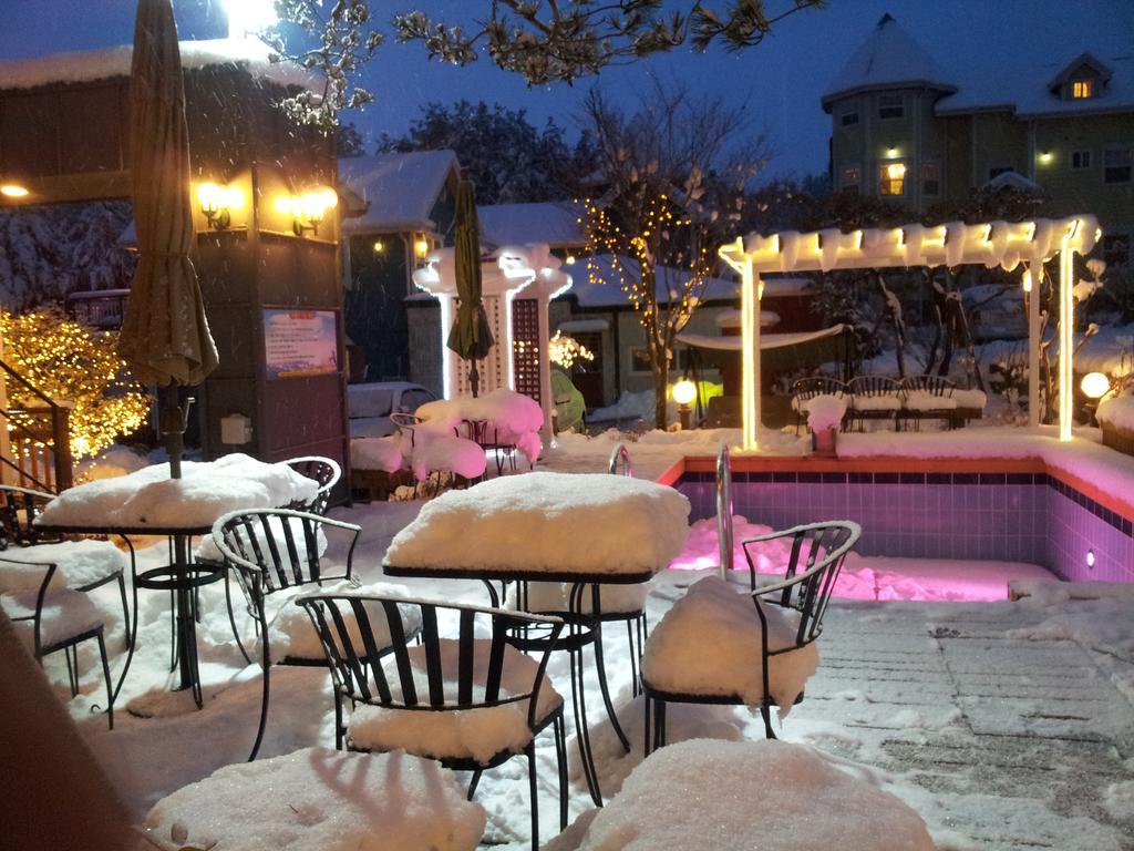 Gyeongju Tiamo Pension Exterior foto