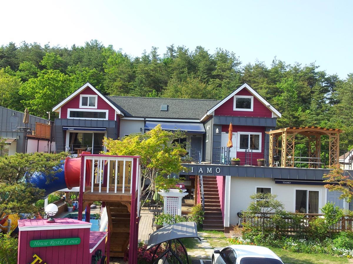Gyeongju Tiamo Pension Exterior foto